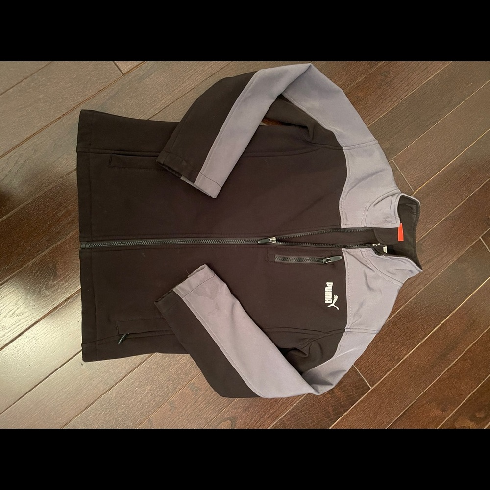 Youth boys size small puma